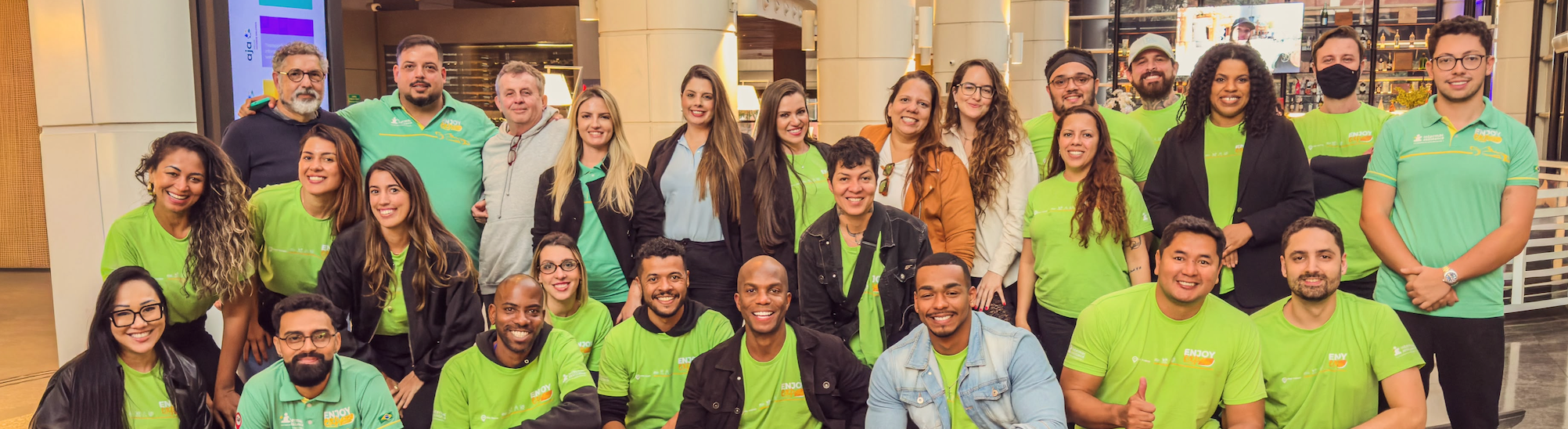 Por trás de uma grande operação, há uma grande equipe.